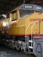 UP 6916 - DDA40X Centennial