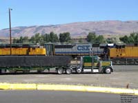 UP and CSX power in the Pacific Northwest