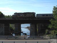 Via Rail 6414 (F40PH-2) - Loto-Qubec - La poule aux oeufs d'or (Golden hen)