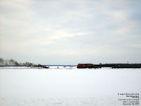 Via Rail 6414 (F40PH-2) - Loto-Qubec - La poule aux oeufs d'or (Golden hen)