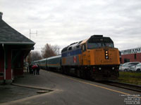 Via Rail 6420 (F40PH-2)