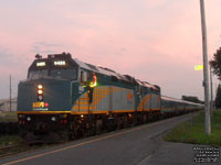 Via Rail 6425 and 6433 (F40PH-2) - Rebuilt