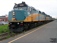 Via Rail 6433 (F40PH-2) - Rebuilt