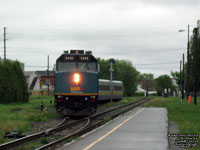 Via Rail 6449 (F40PH-2) - Rebuilt