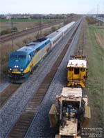 Via Rail 903 (P42DC / Genesis)