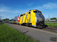 Via Rail 904 (P42DC / Genesis) - Canada 150 wrap