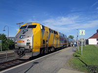 Via Rail 905 (P42DC / Genesis)