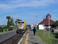 Via Rail 905 (P42DC / Genesis)