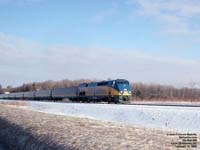 Via Rail 909 (P42DC / Genesis)