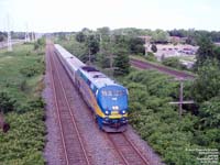 Via Rail 909 (P42DC / Genesis)