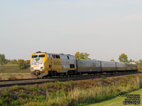 Via Rail 911 (P42DC / Genesis)