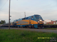 Via Rail 913 (P42DC / Genesis)