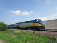 Via Rail 917 (P42DC / Genesis)