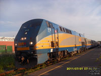 Via Rail 918 (P42DC / Genesis)