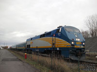 Via Rail 919 (P42DC / Genesis)