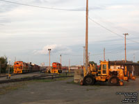 Quebec-Gatineau Railway - QGRY Loader