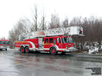 Platforme Echelle 95' Ladder Platform 701 - 99-367 - 1999 E-One Hurricane Superior- Caserne 1 (Levis), Levis, Quebec