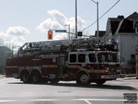 Ottawa Fire Services Ladder L13 - 76-0534 - 2003 E-One Cyclone II (1750/300/100' Rearmount)