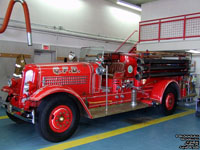 Parade Truck - 1935 Seagrave pumper, Quebec, Quebec