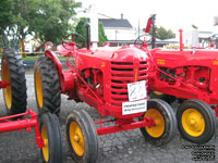 Massey-Harris 33