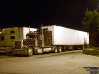 Unid. Peterbilt truck