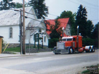 Unid. Peterbilt truck